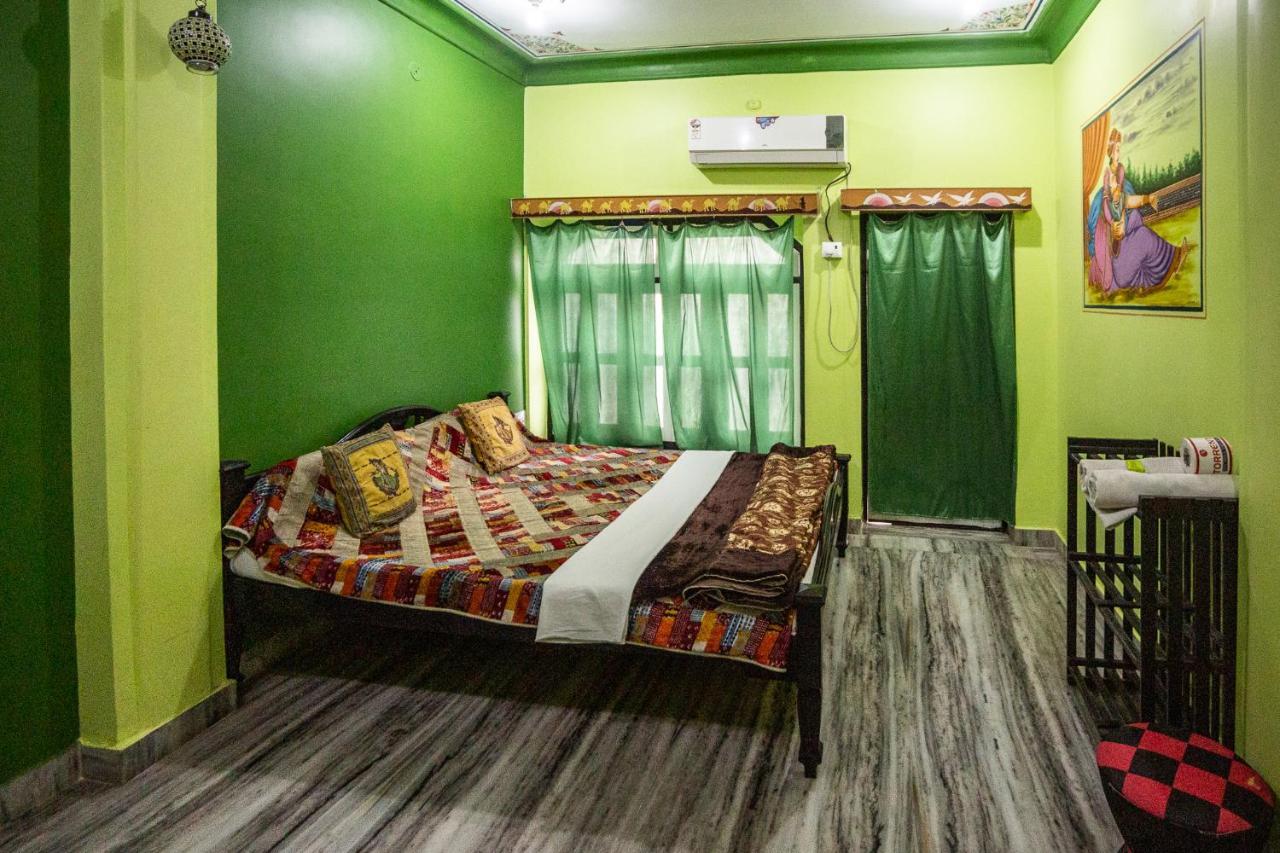 Hotel Everest Puškar Exteriér fotografie